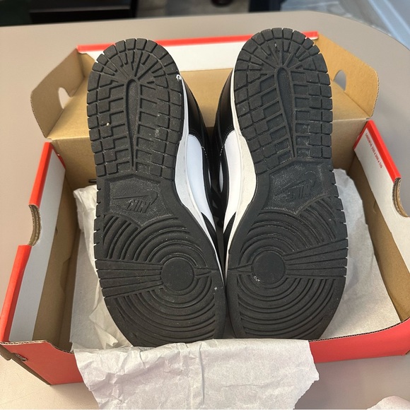 Nike dunk low retro black and white sneaker mens 8 women’s 9.5 box included - Picture 5 of 6